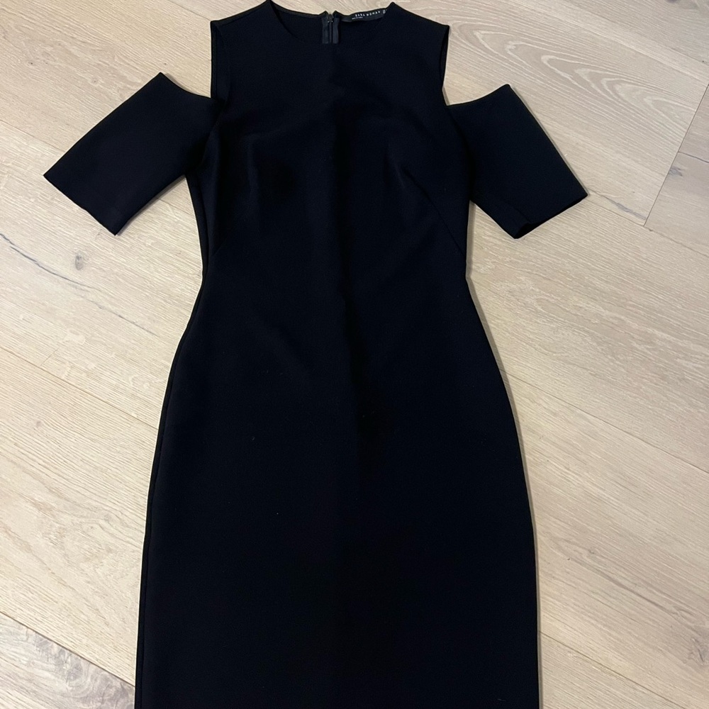 Zara Black Sheath Dress with Cold Shoulder and Short Sleeves for Cocktail